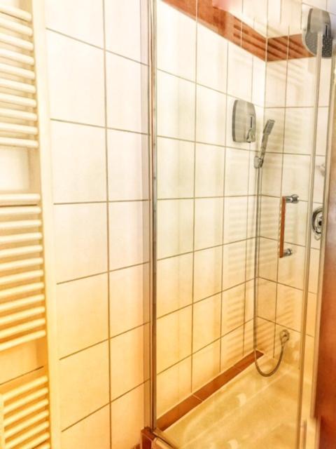 Ferienwohnung Schoenwaelder Mit Kleiner Terrasse Und Wall Box Букстегуде Екстер'єр фото